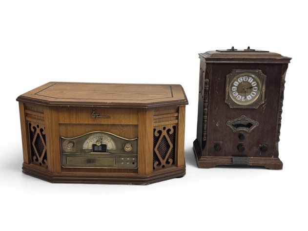 Reproduction Emerson 4-In-1 Radio & Thomas Collector's Edition Clock