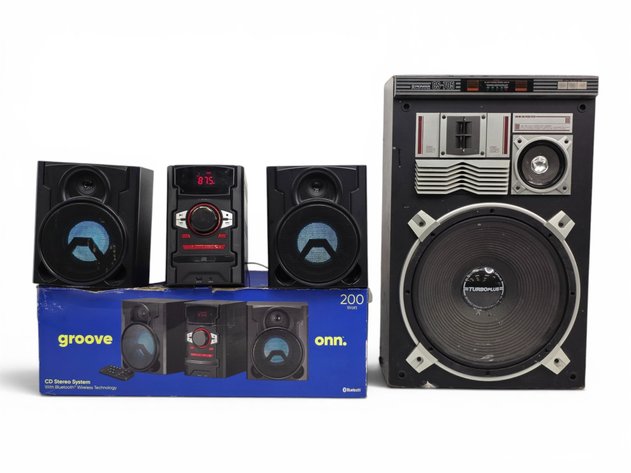 onn. Groove CD Stereo System & Pioneer Loudspeaker