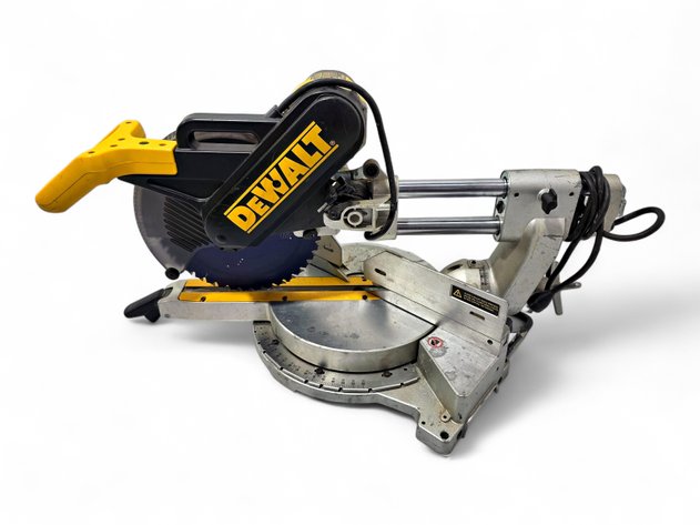 DeWalt Sliding Compound Miter Saw