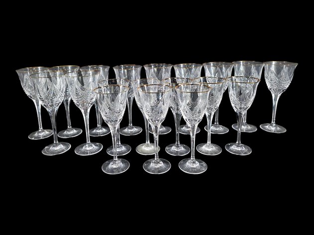 19x Crystal Mikasa Golden Palace Wine Glasses