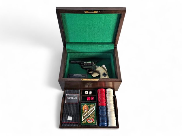 “The Old West Gambler” Uberti .45-Caliber 3-Inch Single-Action Revolver Cased Limited Edition Collector Set
