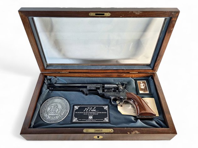 Robert E. Lee Model 1851 Navy Commemorative .36-Caliber Percussion Revolver – Museum of the Confederacy Limited Edition Cased Collector Set