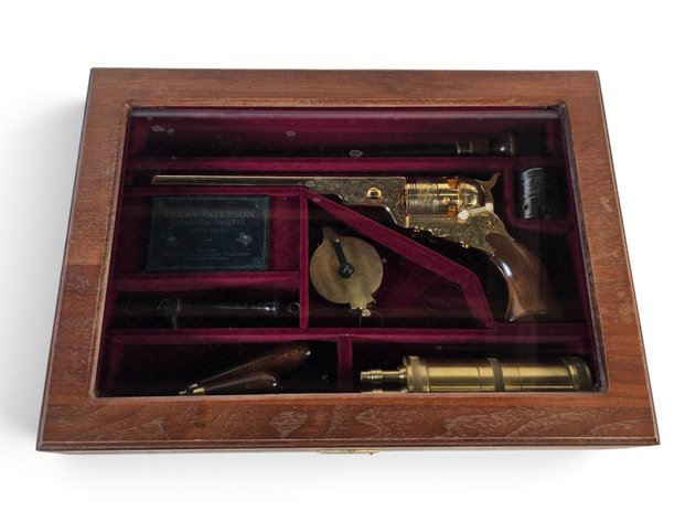 Texas Paterson Commemorative No. 143 of 950 .36-Caliber Percussion Revolver Limited Edition Cased Collector Set