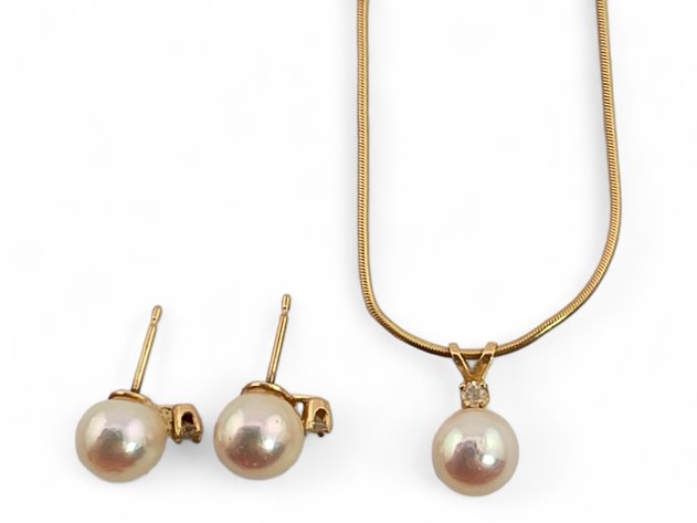 14k Yellow Gold Pearl & Diamond Necklace & Earrings Set