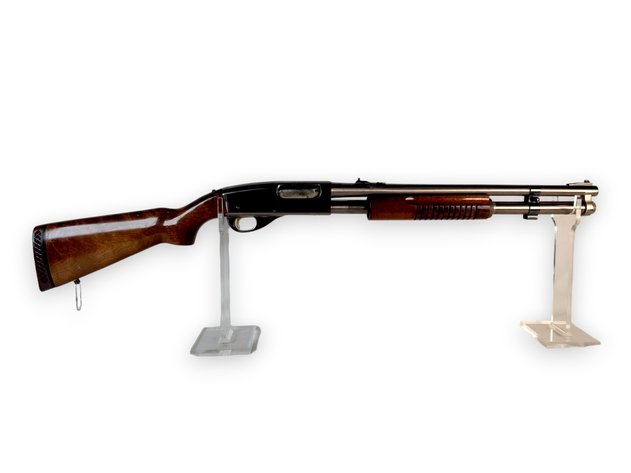 Smith & Wesson 916A 12 GA Shotgun