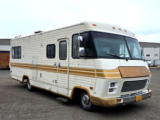1986 Winnebago Chieftain 27RT Class A Motorhome