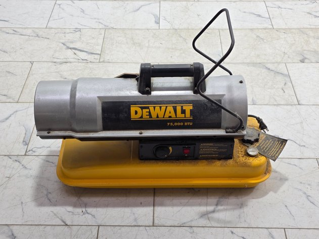 DeWalt DXH75KT 75,000 BTU Forced-Air Kerosene Heater