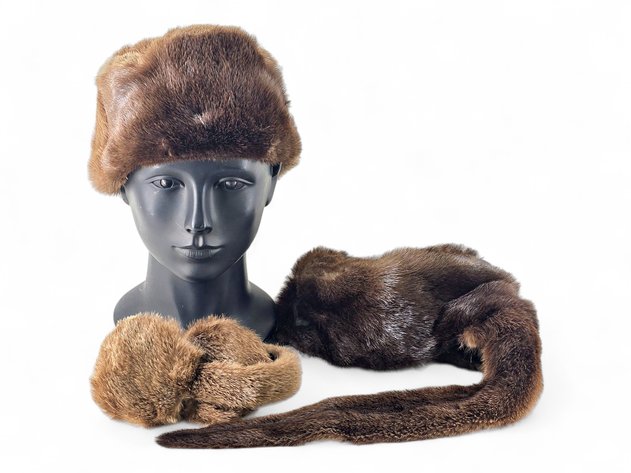 Otter Fur Hats & Earmuffs