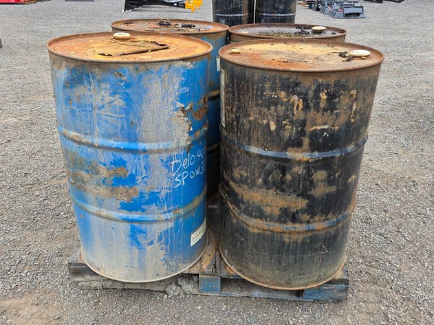 4x 55-Gallon Fluid Drums - Phillips 66 Guardol & Powerdrive Fluid 30, Chevron Delo 400 SP
