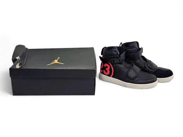 Air Jordan 1 Moto - Size 10.5