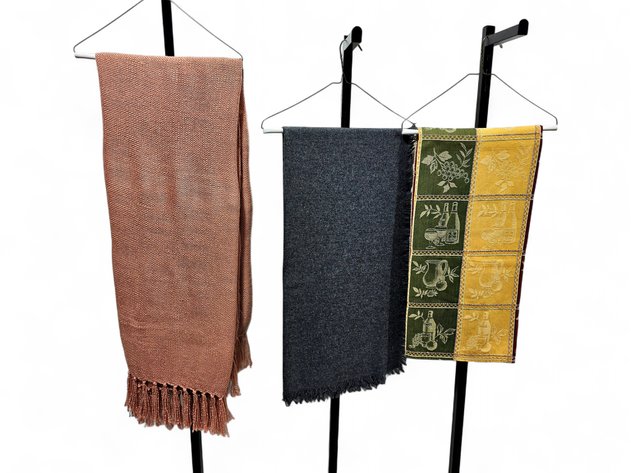Dusty Rose Throw Blanket, Jacquard Tablecloth & Gray Shawl