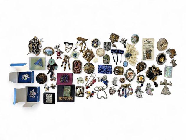 Artistic & Decorative Brooches