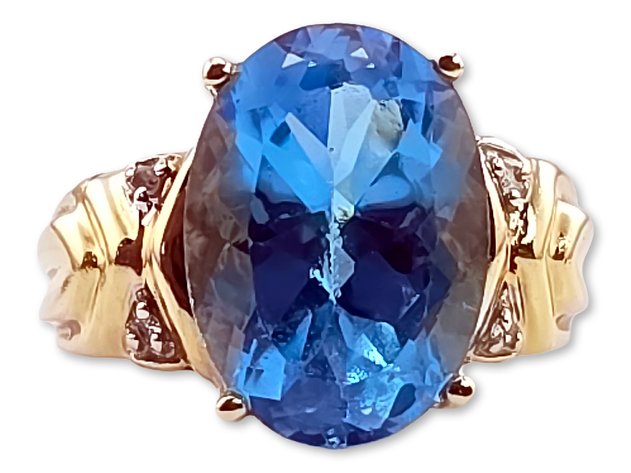 10k Yellow Gold Blue Topaz & Diamond Sculpted Ring - Size 7.75