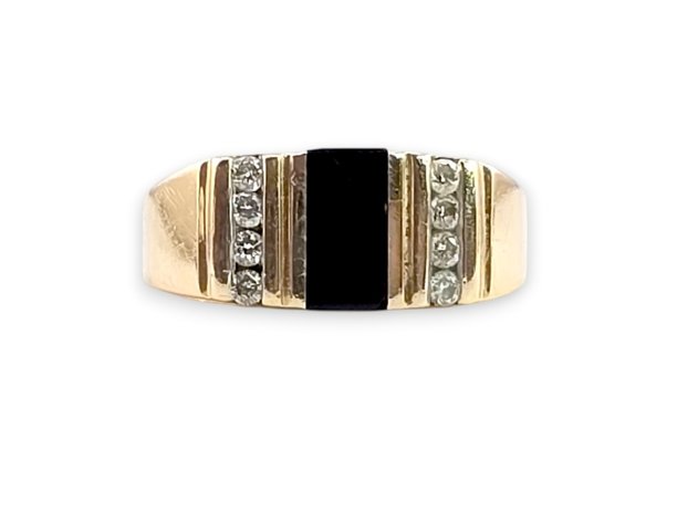 14k Yellow Gold Men's Ring w/ Onyx & Diamond - Size 10