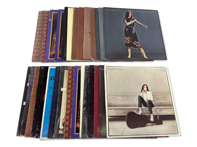 35x Emmylou Harris Vinyl Records - 