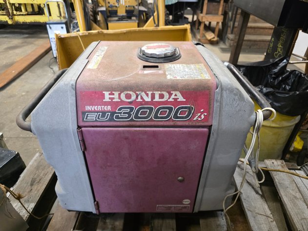 Honda EU3000is Inverter Generator