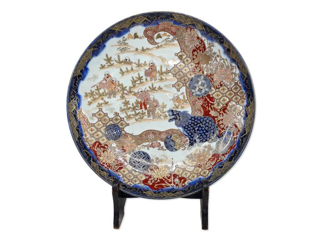 Japanese Imari Shishi & Karako Charger, Meiji