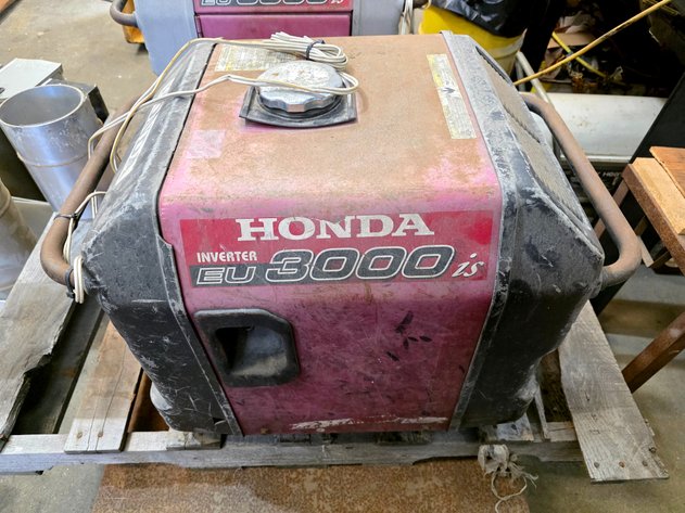 Honda EU3000is Inverter Generator