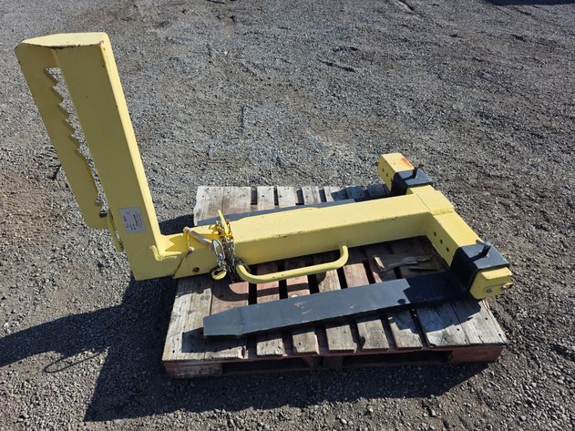 Adjustable Crane Fork — 2,000 kg Working Load Limit