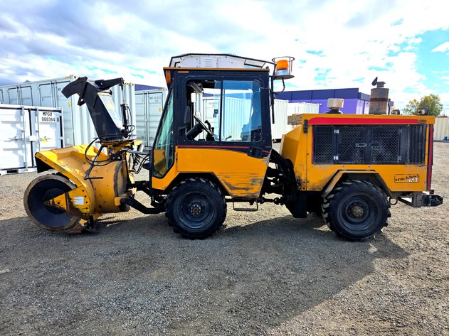 2010 Trackless MT6 4WD Articulated Tractor with Snoquip Snow Blower