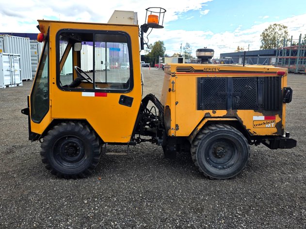 2001 Trackless MT5T 4WD Articulated Tractor