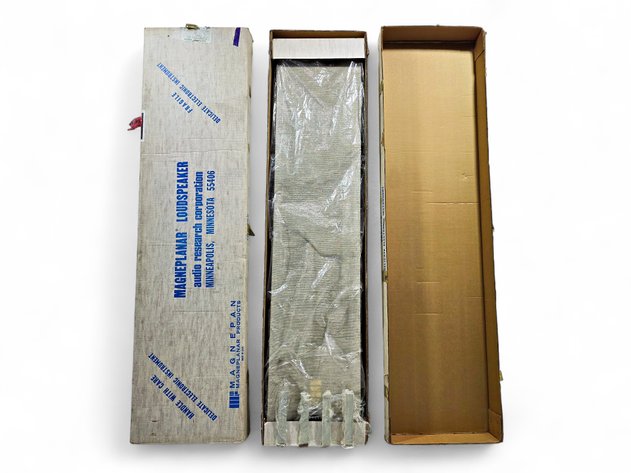 Magneplaner Magnet Flat-Panel Loudspeakers