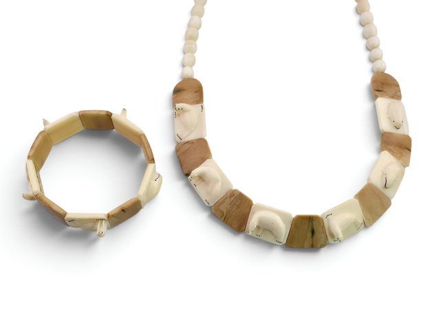 Lincoln Milligrock — Fine Iñupiaq Arctic Animal Walrus Tusk Necklace & Bracelet Set, 1977