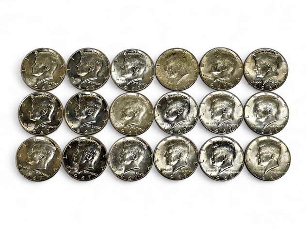 18x 1967 Kennedy Silver Half Dollar Coins