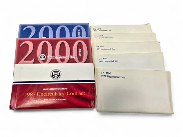 7x 1973-1977, 1987 & 2000 U.S. Mint Uncirculated Coin Sets