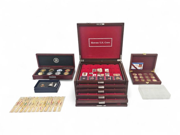 12-Piece Chinese Zodiac Medallion Set, Bookmarks, Coins & Medallions
