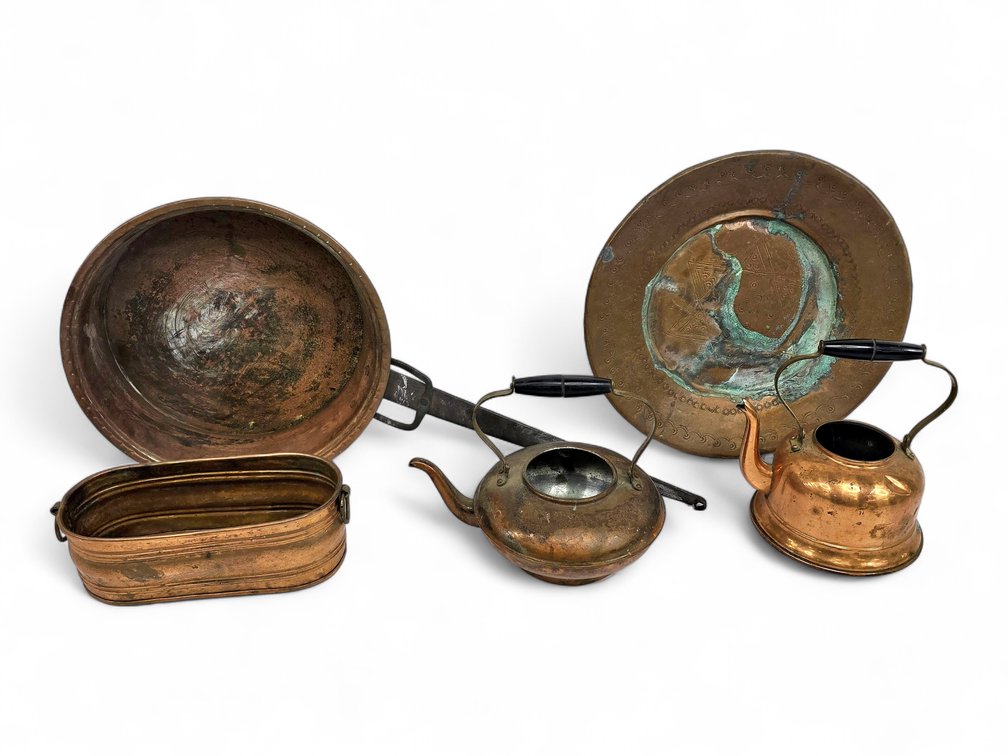 Five Copper Cookware & Decorative Pieces