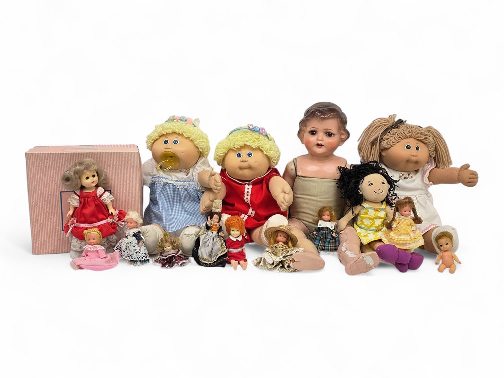 Fifteen Dolls — German Baby Doll, Vogue Ginny, Cabbage Patch Kids & Groovy Girls