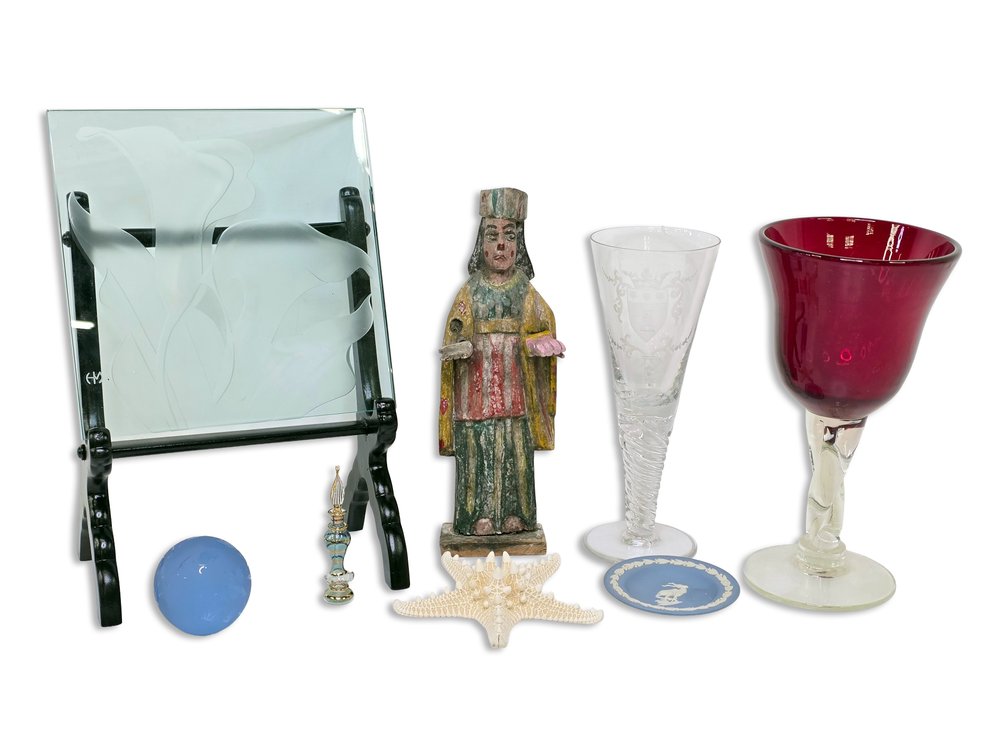 Decorative Glass, Santos Figure and Wedgwood WWF Kudu Dish