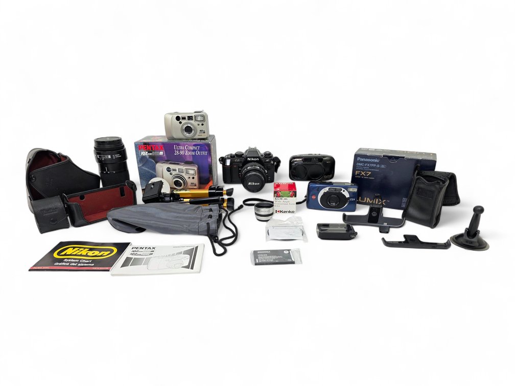 Leica Z2X, Nikon N2020, Pentax & Minolta Film Cameras with Lenses & Accessories