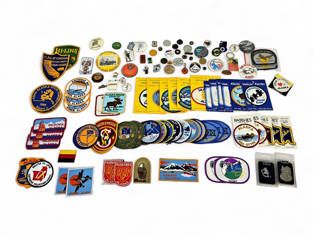 Alaska-Themed Patches, Pins, Buttons, Keychains & Souvenirs