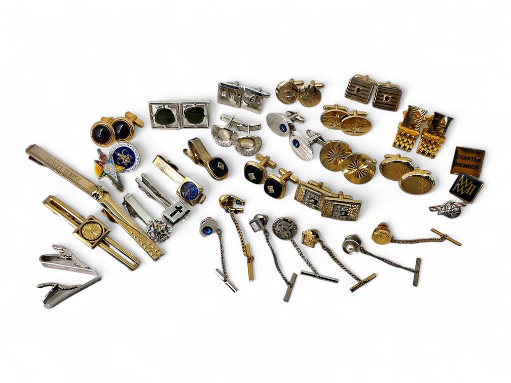 Costume Cufflinks, Tie Clips, Tie Tacks & Pins in Box