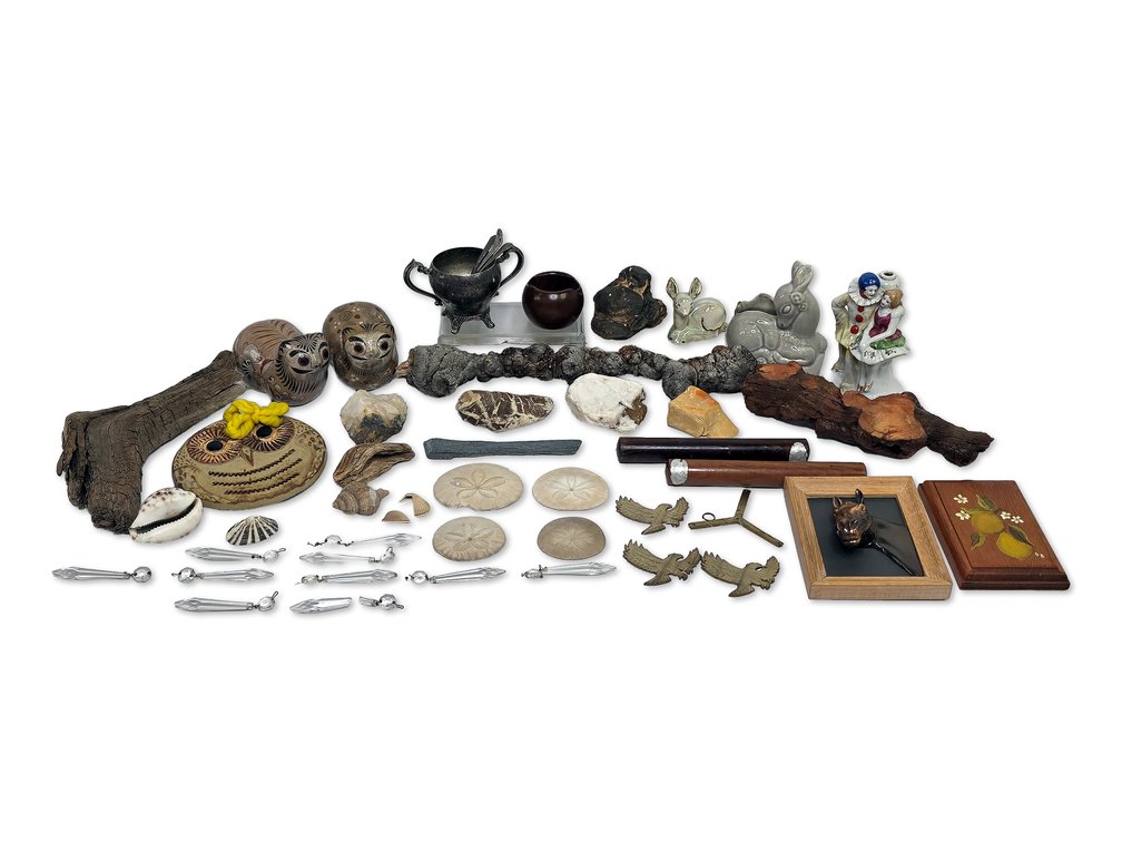 Home Goods, Tonalá-Style Animals, Dunhill Bowl, Shells, Specimens & Decorative Objects