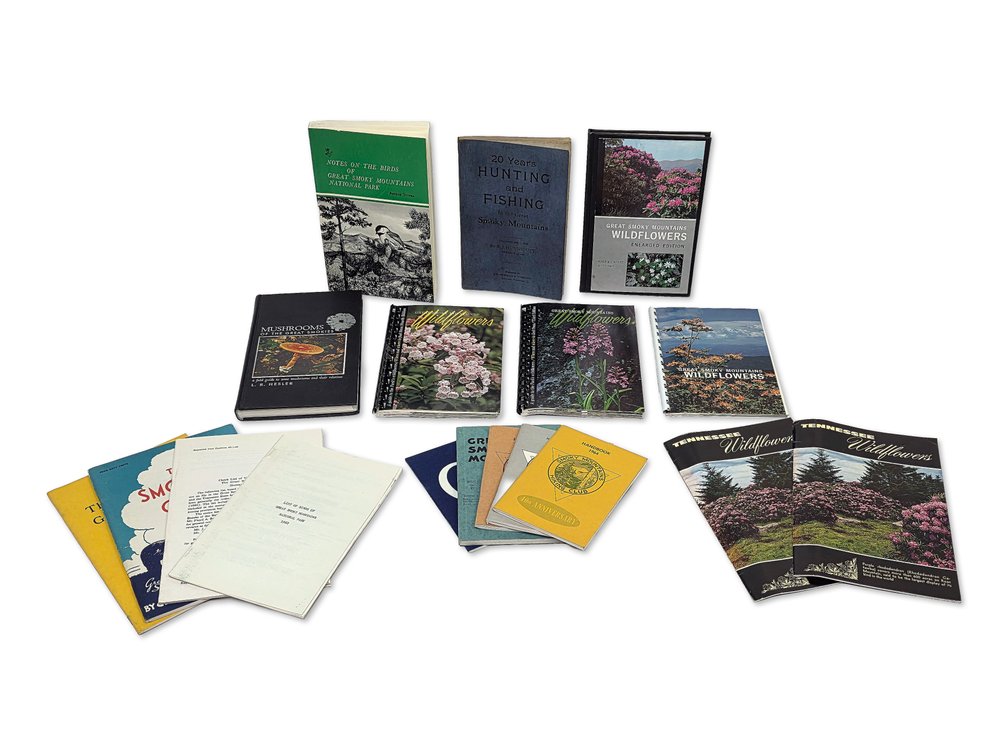 17x Great Smoky Mountains Books & Publications