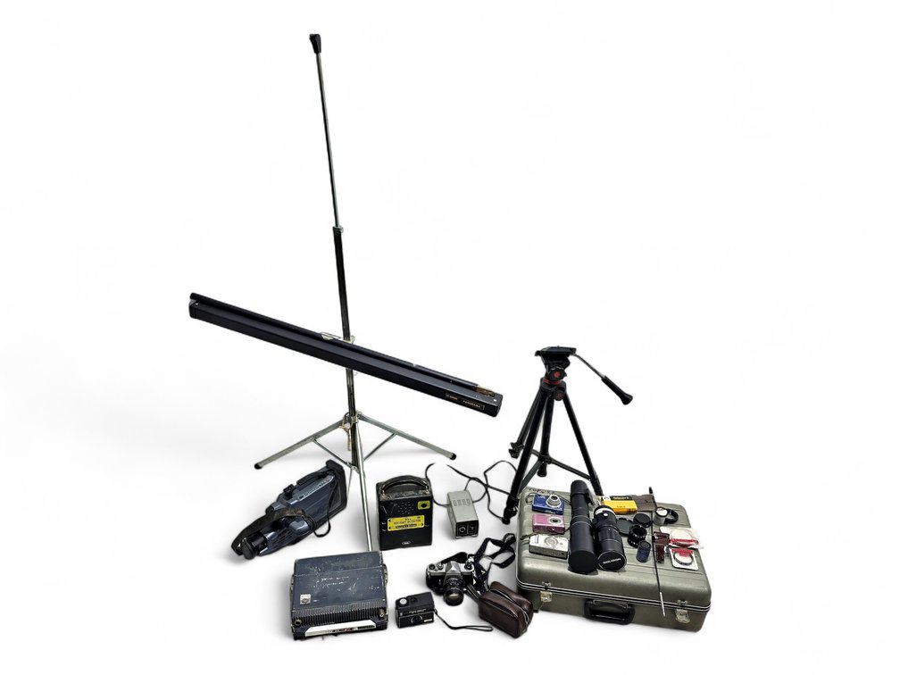 Pentax, Samsung, Fujifilm & Olympus Cameras, GE Camcorder, Lenses & Projection Screen