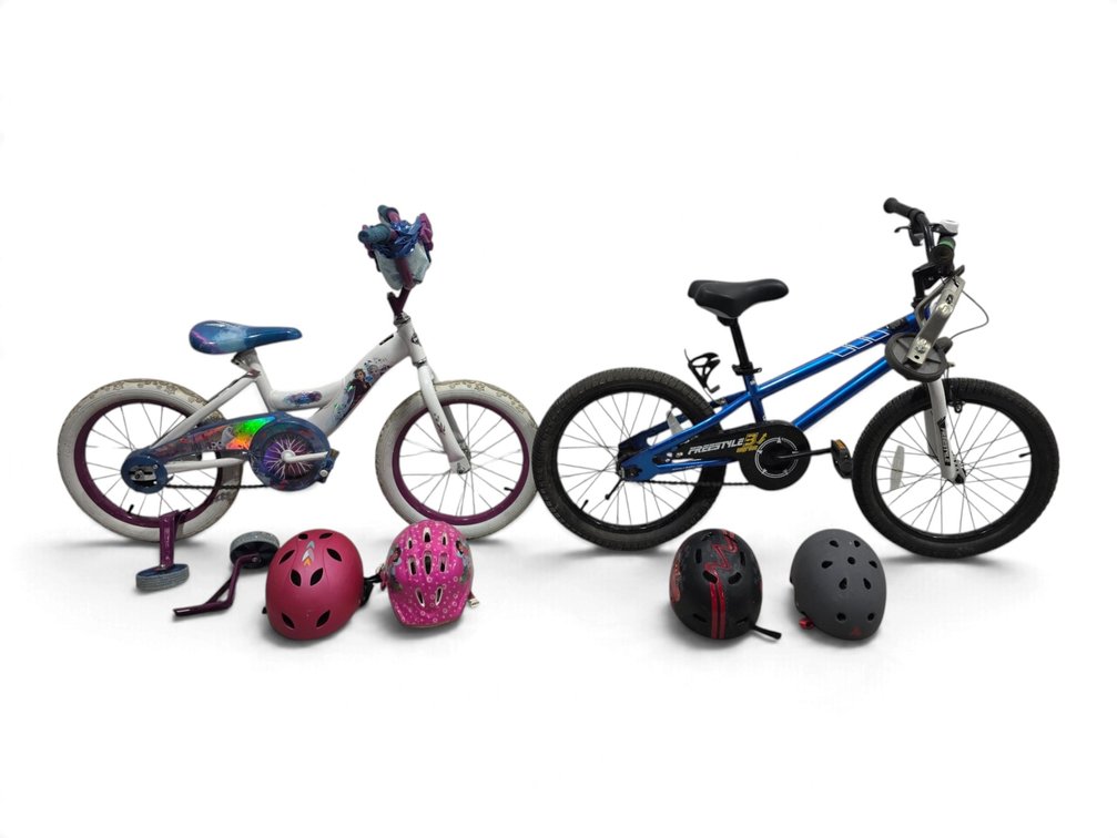 Huffy Frozen & RoyalBaby Freestyle 3 Kids' Bikes with Training Wheels & Used Helmets