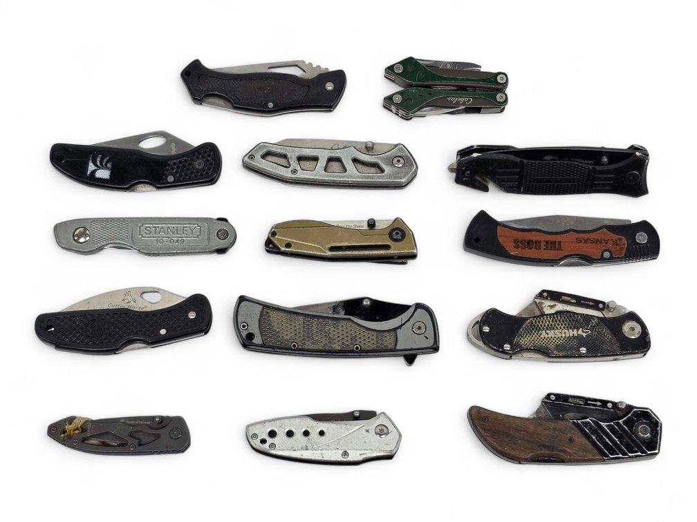 14-Piece Knife & Multi-Tool Lot: Smith & Wesson, Cabela’s, Husky & More