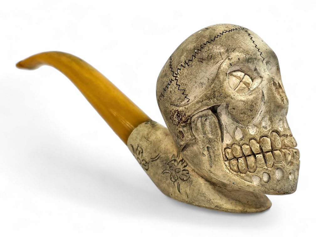 Vintage Skull-Form Sitter Smoking Pipe