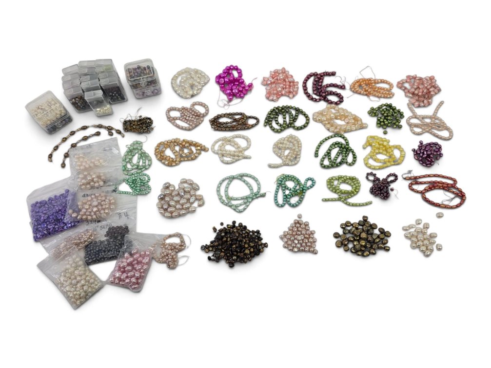 Multicolored Loose & Strung Pearls for Jewelry Making, with Storage Cases
