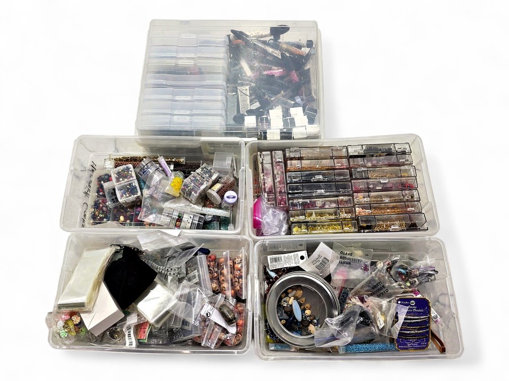 Jewelry-Making Beads, Charms, Pendants & Findings in Organizers