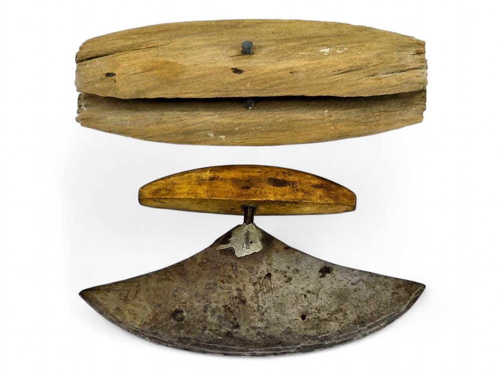 Vintage Wood-Handled Ulu & Separate Slotted Wooden Handle