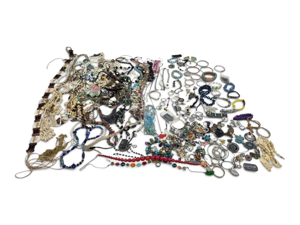 Costume Jewelry & Parts: Beaded Necklaces, Bangles, Pendants, Earrings & Beaded Belt