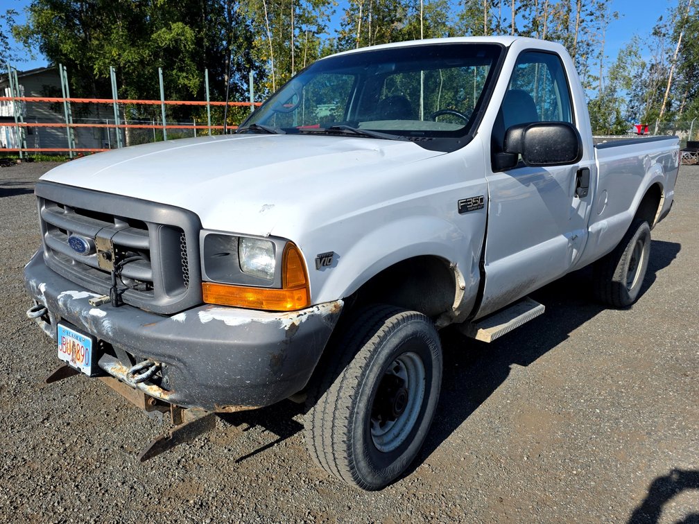 2001 Ford F-350 Super Duty V10 4WD Regular-Cab Long-Bed Pickup