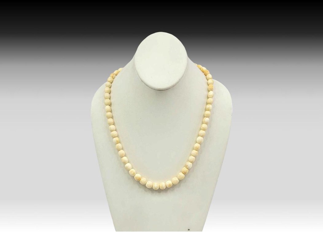 Walrus Ivory Necklace 