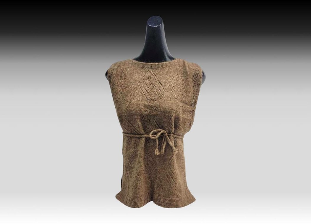 100% Qiviut Sleeveless Top