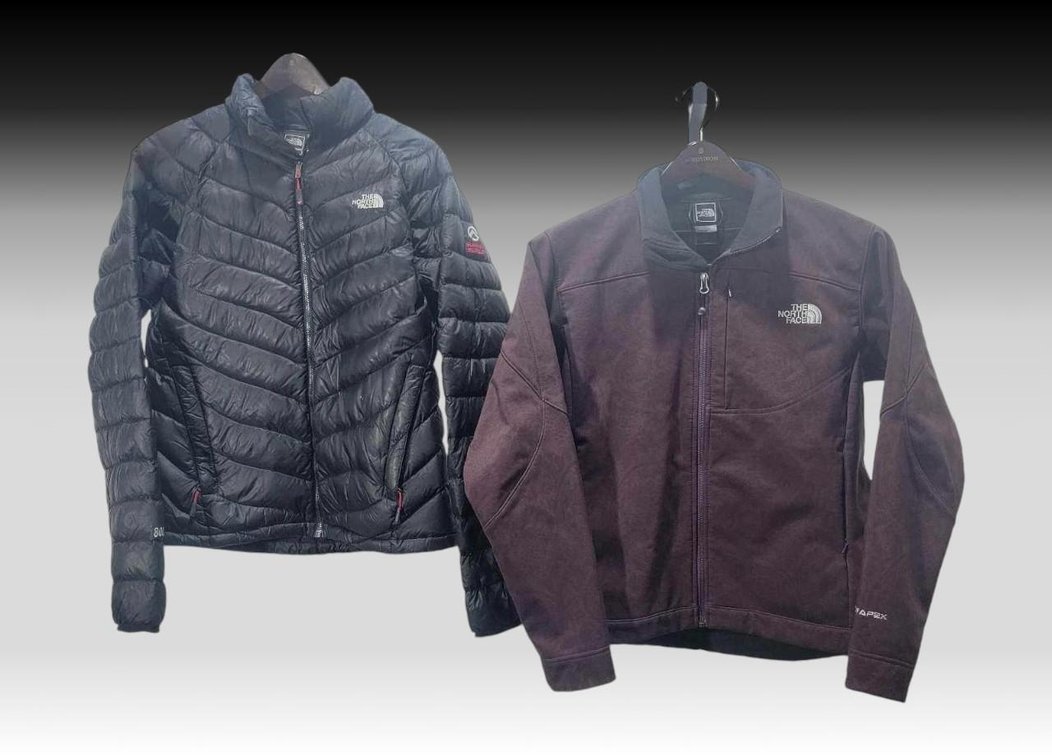 2x Women's North Face Jackets - Large